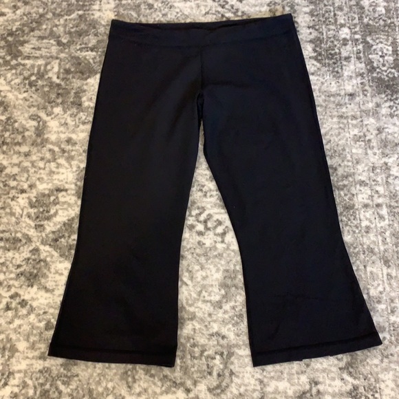 Lululemon Capris Size 14